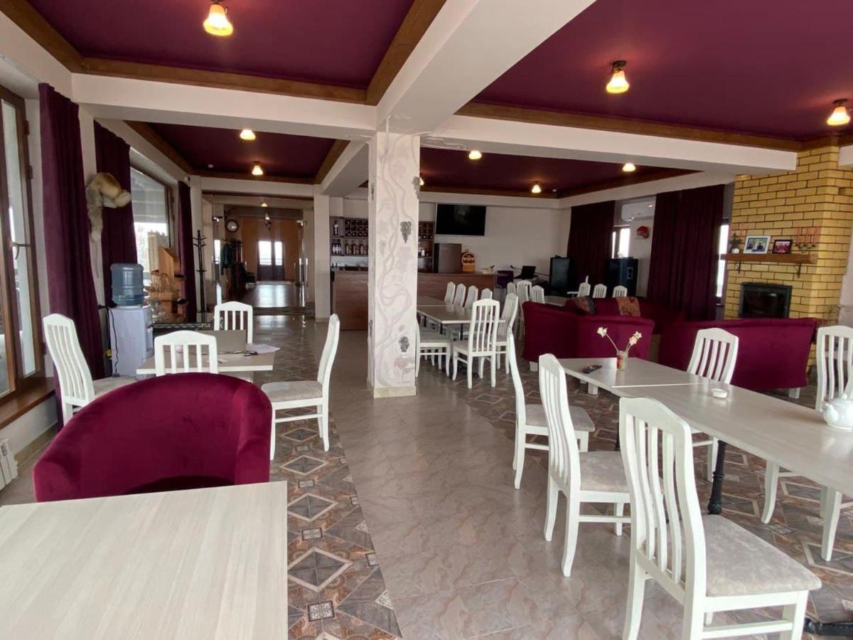 Uzumfermer Hotel & Winery ทาชเคนต์ ภายนอก รูปภาพ