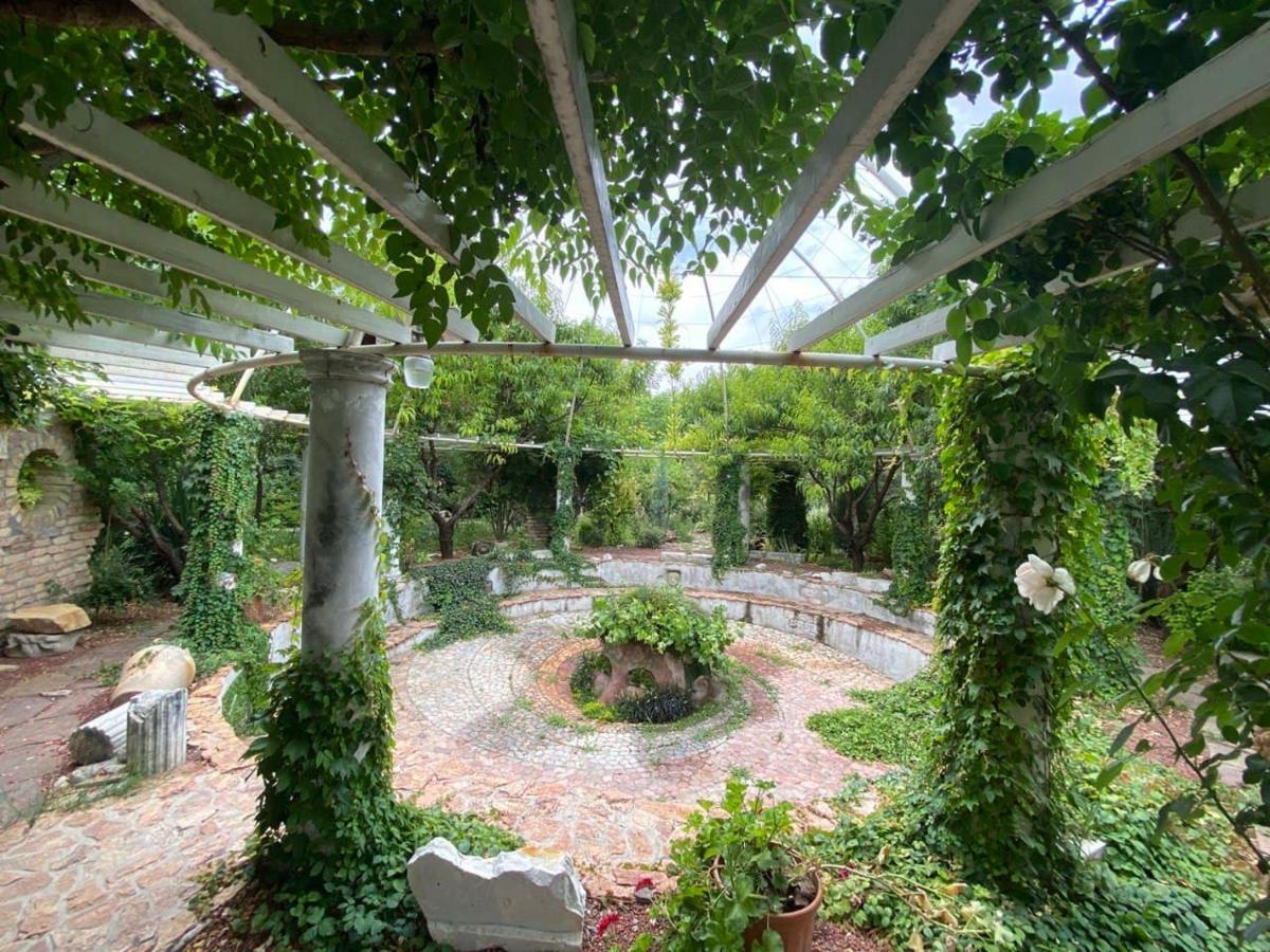 Uzumfermer Hotel & Winery ทาชเคนต์ ภายนอก รูปภาพ